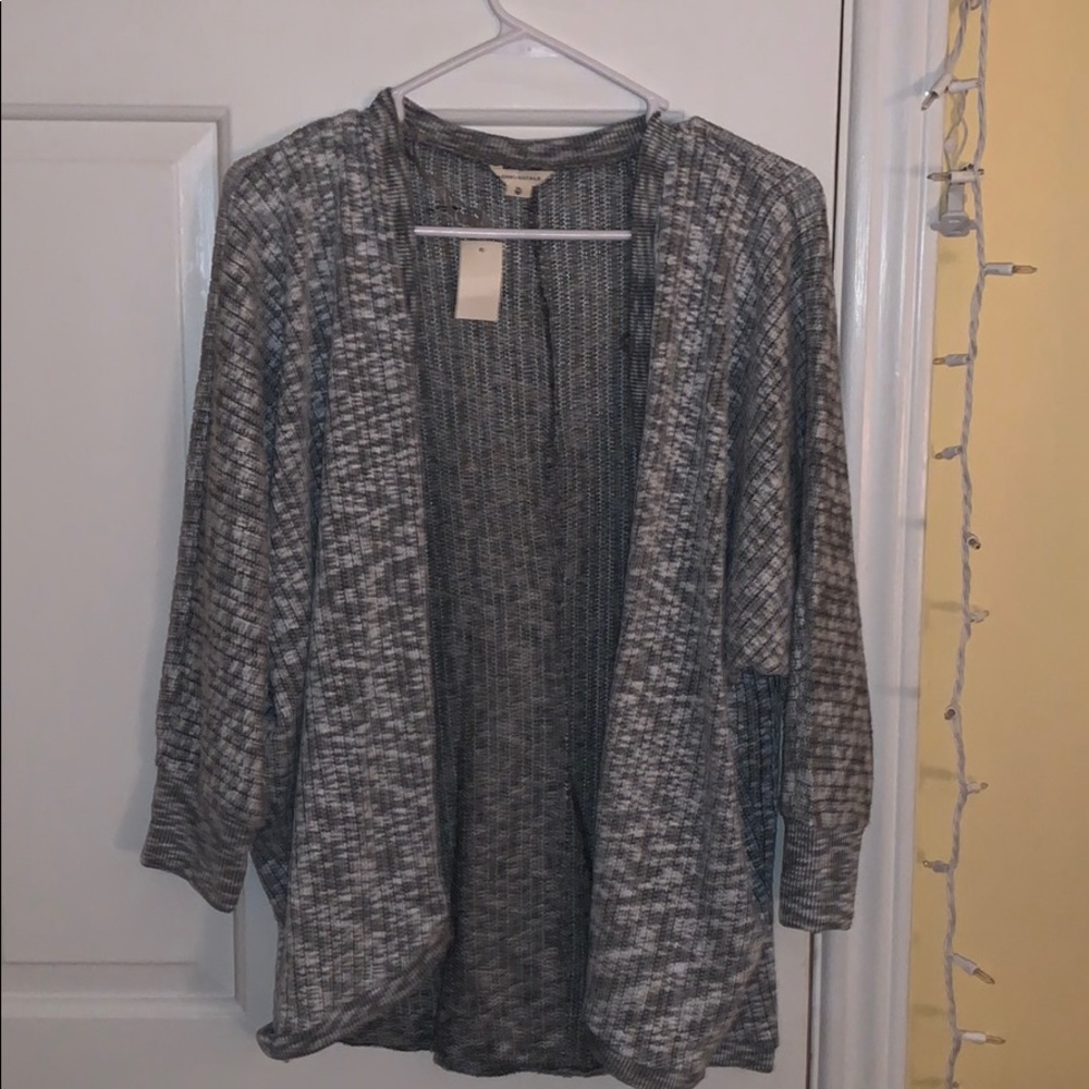 Cardigan/Sweater